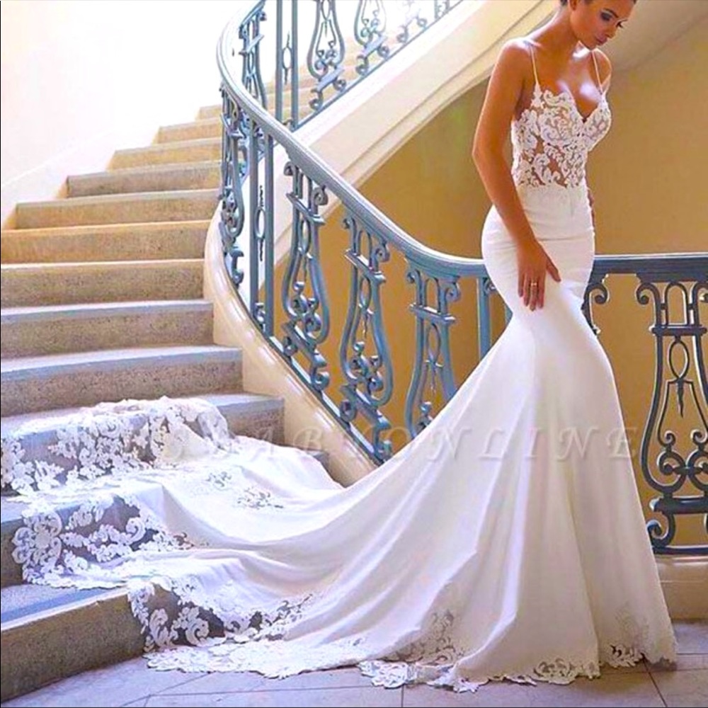 Lovely,Feminine Wedding Dress. Brand New w/ Tags.
